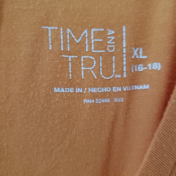 x2 Time and Tru Women's Tanktop - Picture 4 of 7